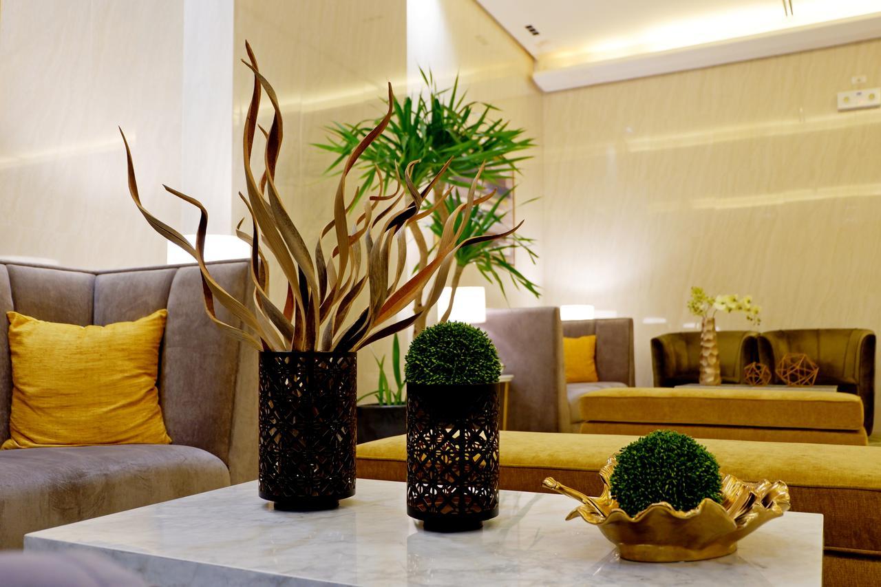 Travellers 101 Condo Near Manila Airport Exterior foto